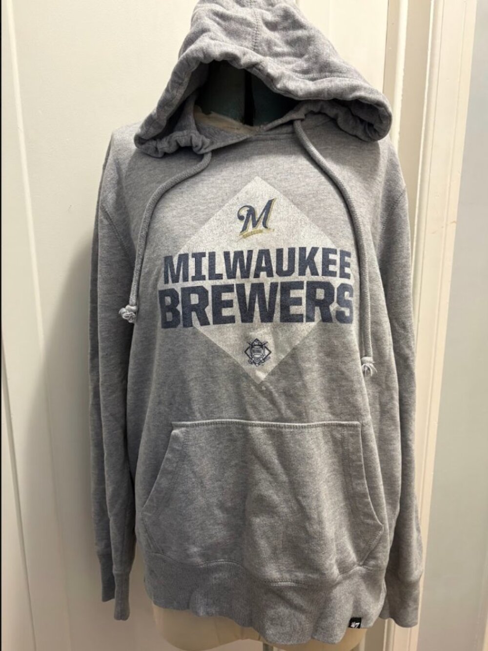 Milwaukee Brewers MLB 47 Brand Heather Grey Pullover Hoodie Size Large